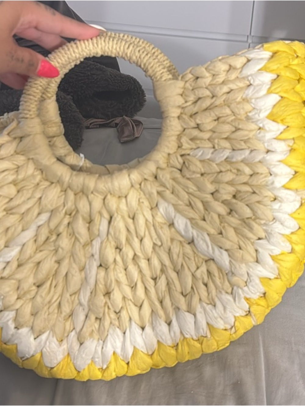 Woven Straw lemon purse